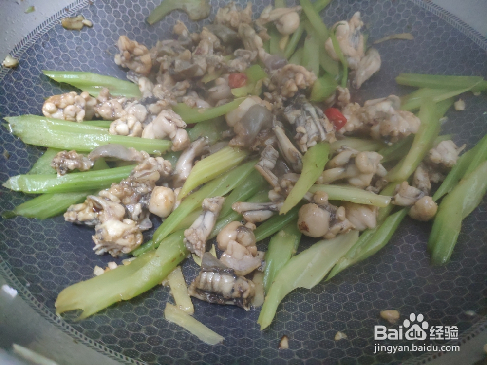 比较好吃的田鸡芹菜