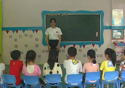 中班幼儿家长评语简短两三句有哪些