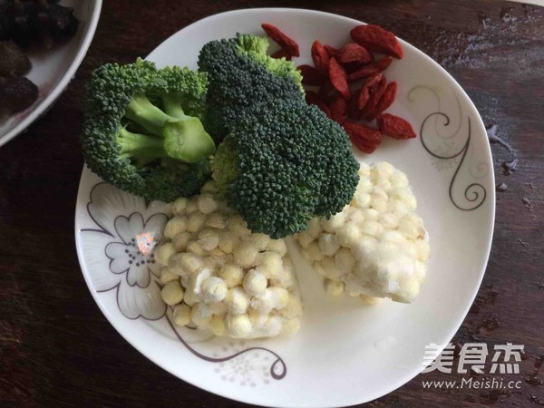 金汤西兰花海参