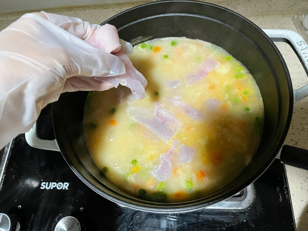 鲜虾鱼片蔬菜粥