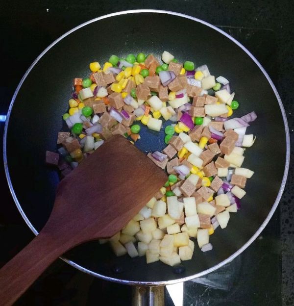 芝士蔬菜鸡蛋杯