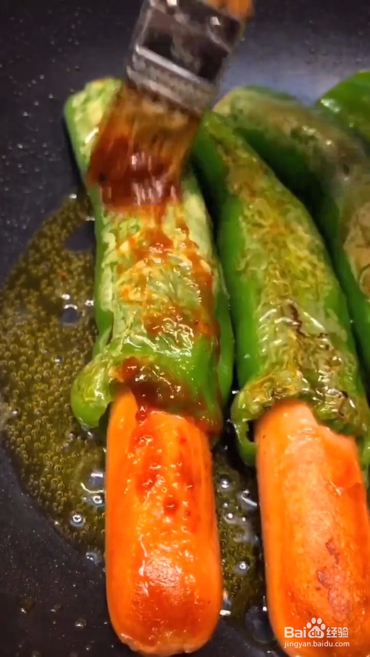 如何制作美食烧烤青椒火腿?