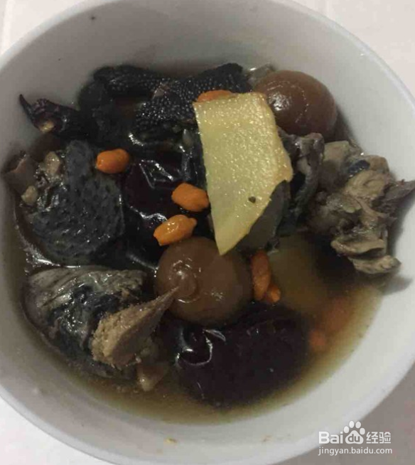 枸杞龙眼乌鸡汤