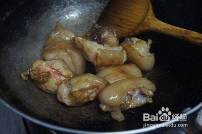 啤酒烧猪蹄的做法