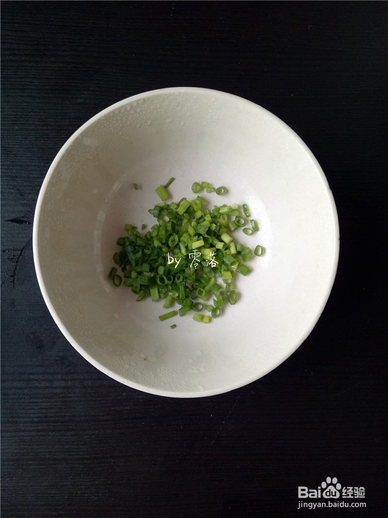 凉拌土豆片——土豆这么吃,超简单超美味!