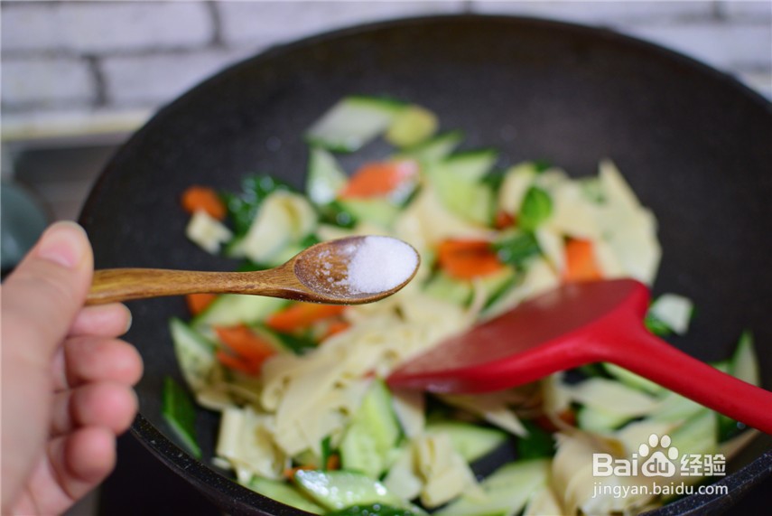 带你做黄瓜炒豆皮