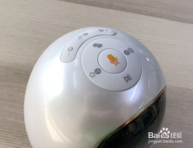 阿尔法蛋·S智能机器人如何进行语音对话与学习？