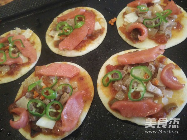 迷你饺子皮披萨
