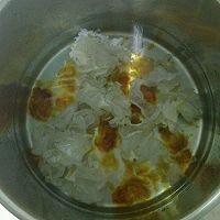 在家制作美味的桃胶银耳汤