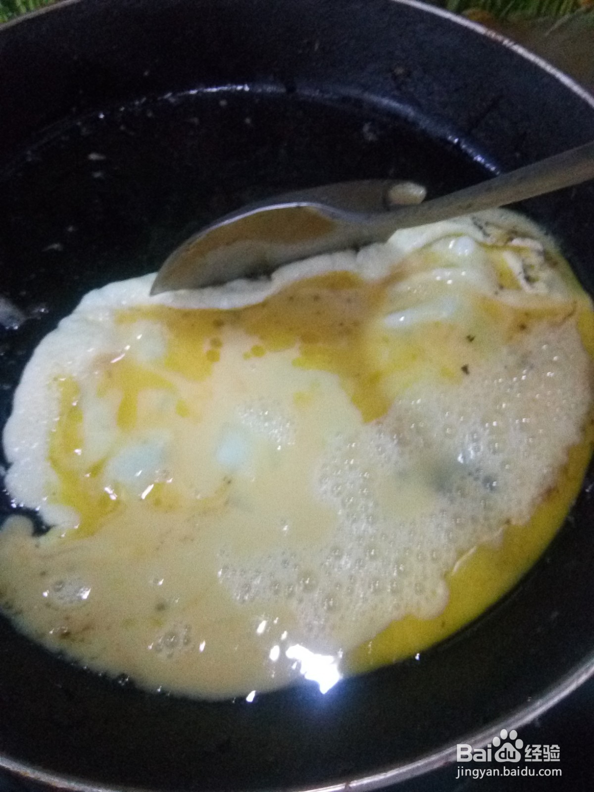 家常菜茼蒿炒鸡蛋