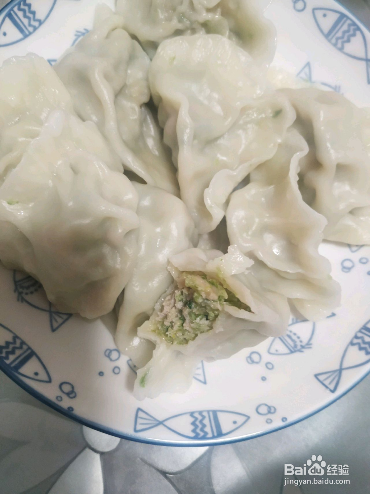 猪肉芹菜馅饺子的做法