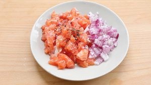怎么做三文鱼饭团