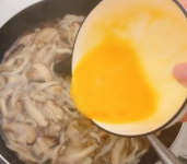 如何制作菌菇蛋花汤