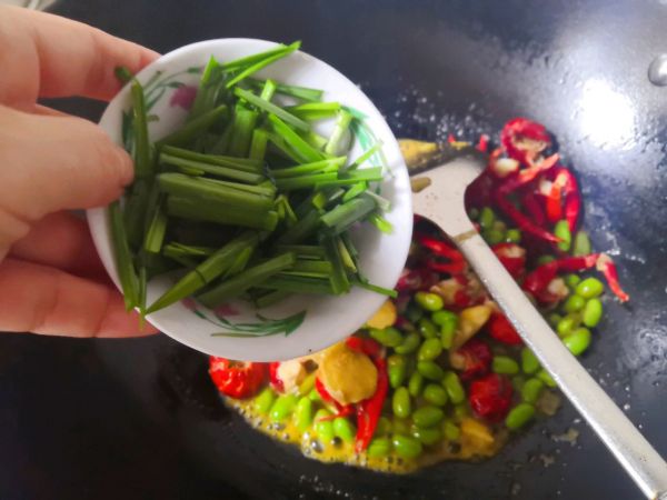 家乐酸汤小龙虾煮毛豆