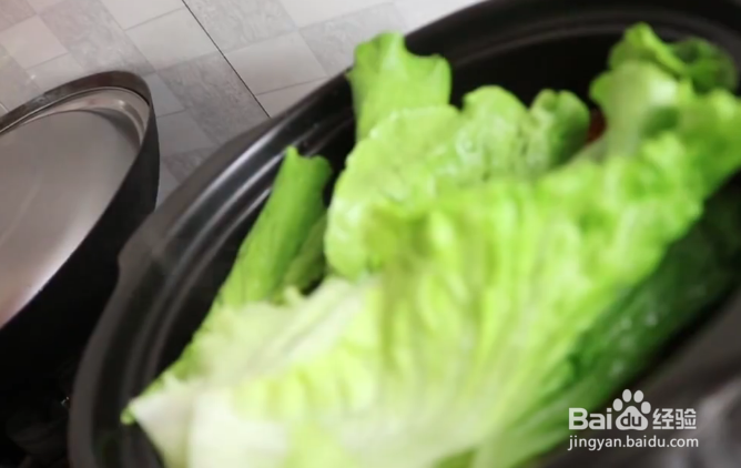 如何做又香又辣的驱寒冬季牛肉砂锅解馋