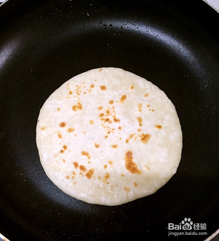 鸡蛋灌饼的做法