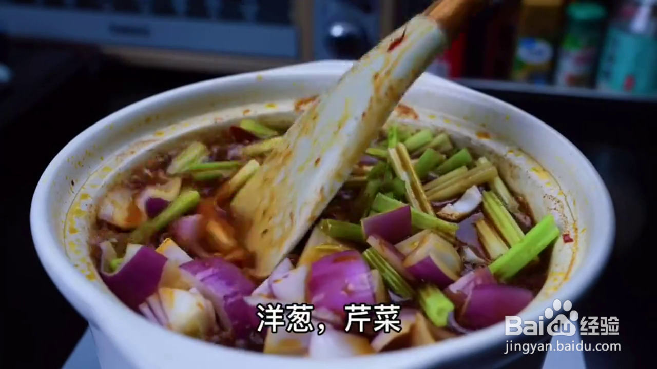 如何在家自制好吃的鸡公煲?