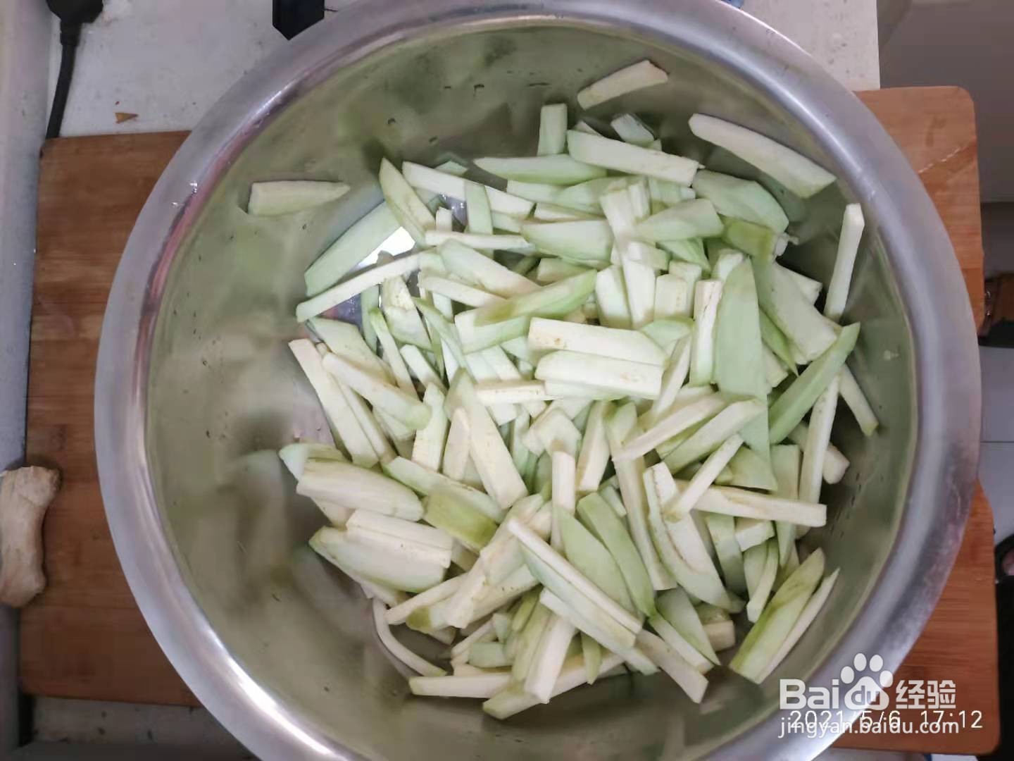 如何制作风味独特的酱茄条