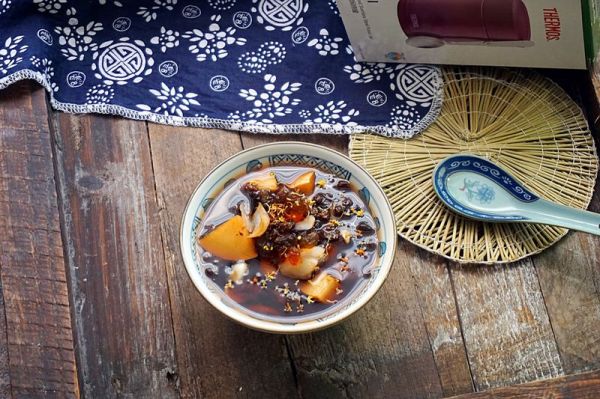 桃胶枸杞水果茶