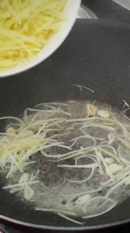 清炒土豆丝怎么做？
