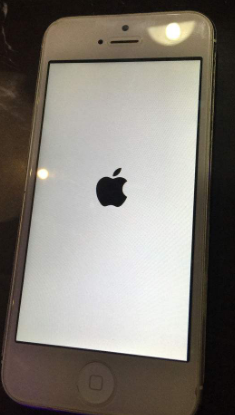 我的iphone无法上连接无线网，说热点登录打不开该网页，因为发生了太多重定位，是什么回事