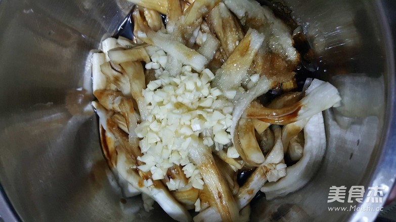 凉拌茄子的做法