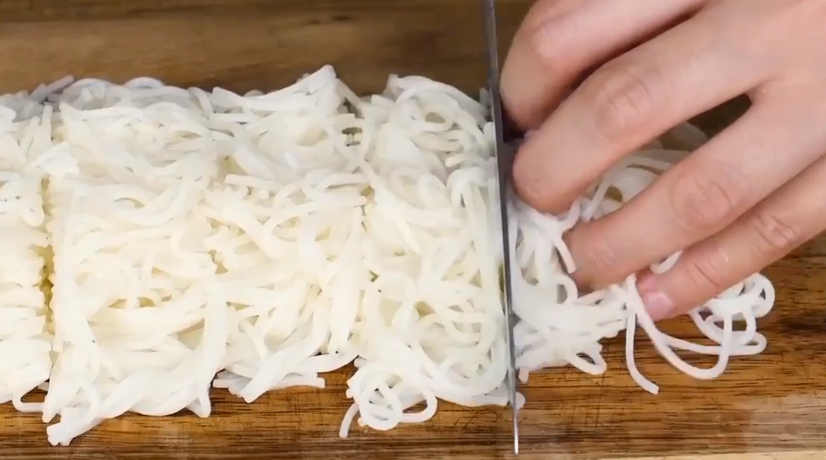 怎样做美味蛋饼？