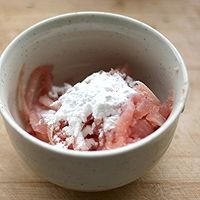 制作美味的青椒炒肉丝