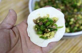 老鸭肉辣椒粉丝饺子