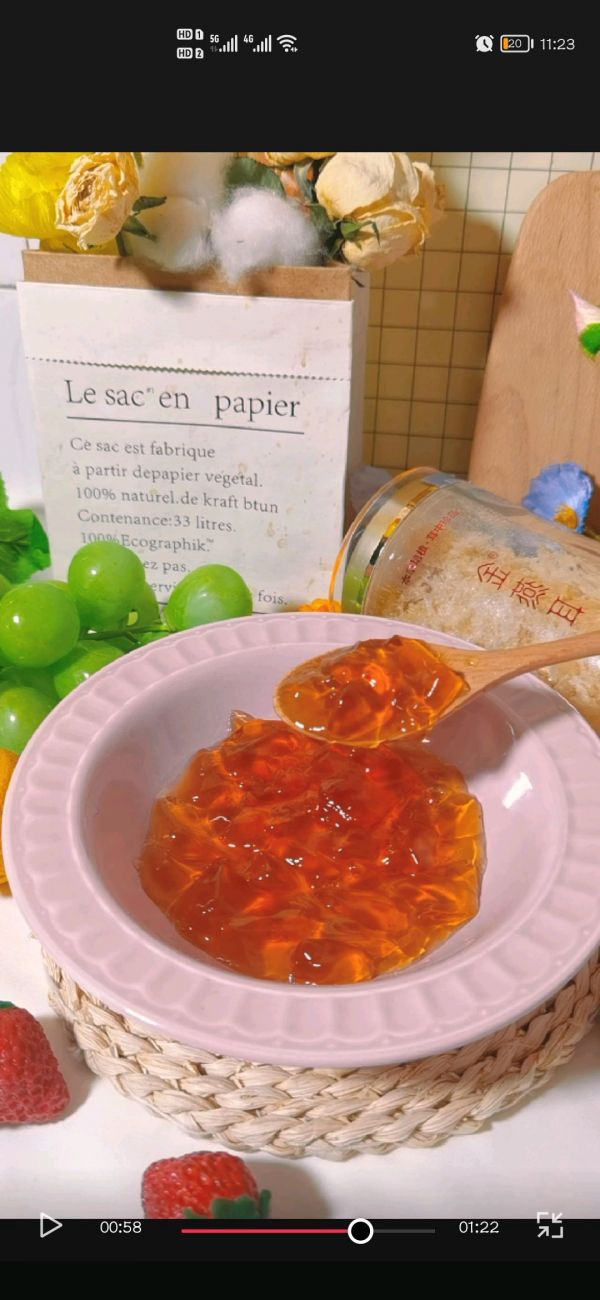 乌龙桃桃银耳羹