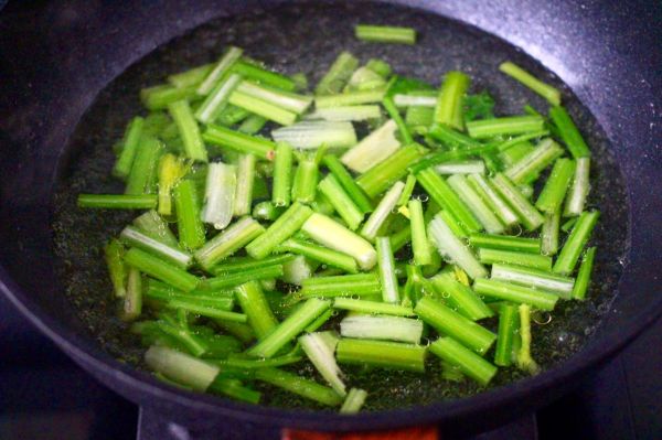 豆干肉片芹菜小炒