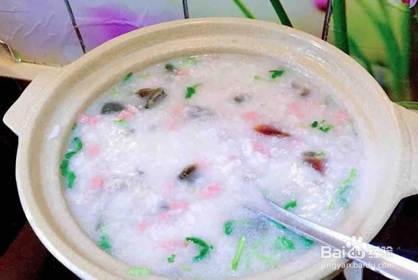 怎么做有胃口的砂锅皮蛋瘦肉粥