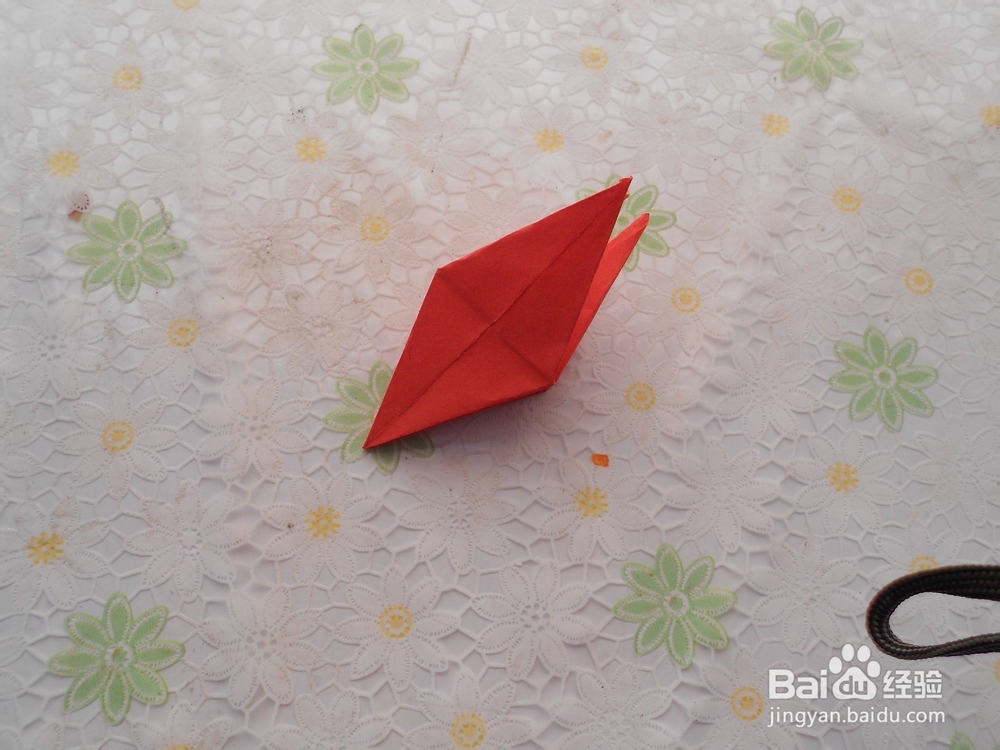 百合花是如何折的