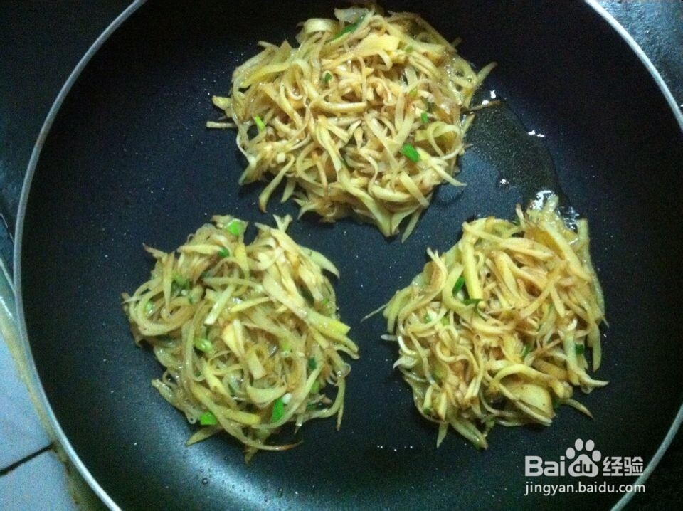 家常小吃--土豆丝饼的简单做法