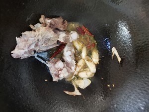 烤香酥排骨的做法