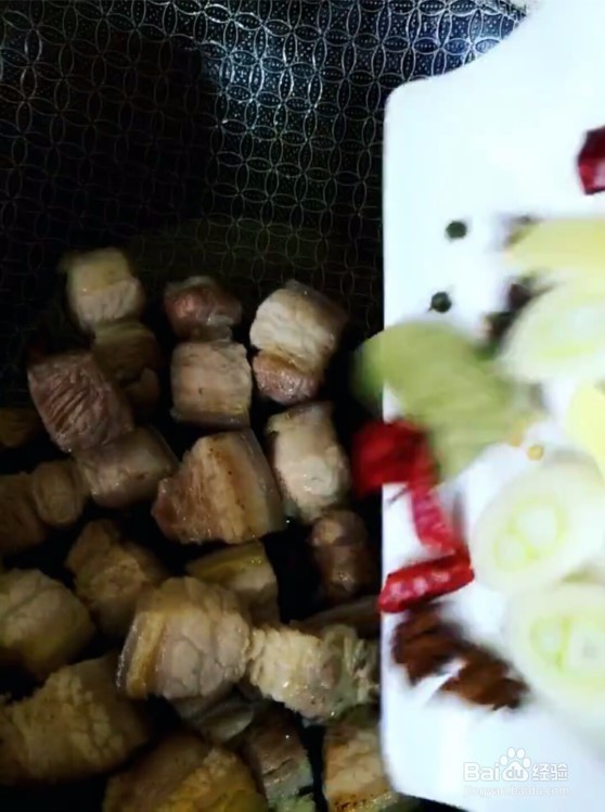 鲜香板栗红烧肉