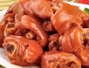 保持皮肤紧致无皱纹状态饮食应该注意些什么？