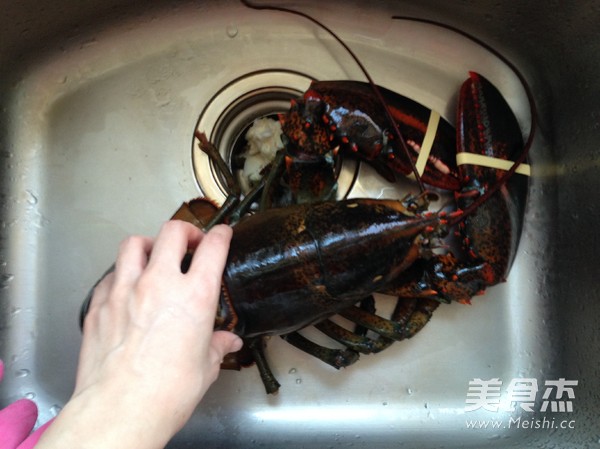 黄油蒜香龙虾