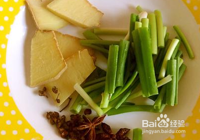 如何制作蒜香烧带鱼