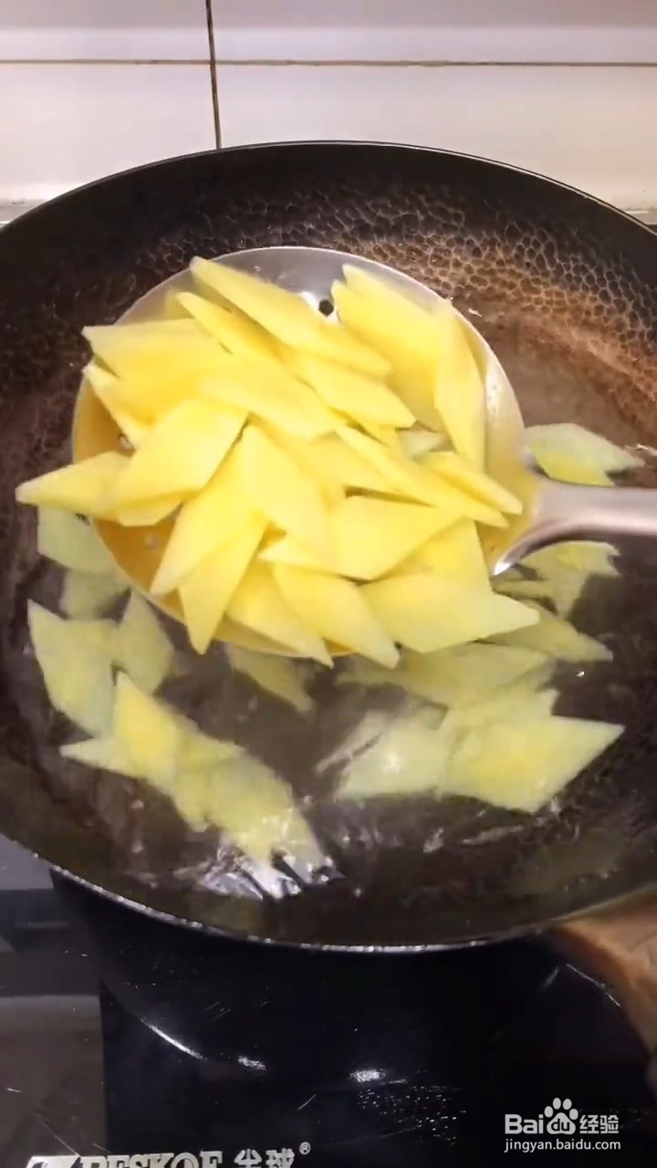 如何制作家常土豆片
