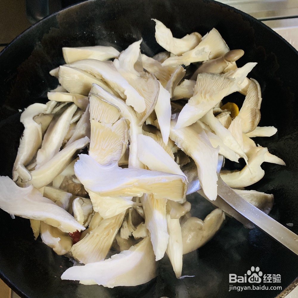 无法抵挡的肉片蘑菇平菇