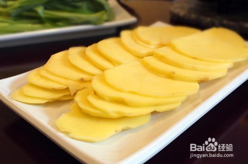 土豆片炒五花肉