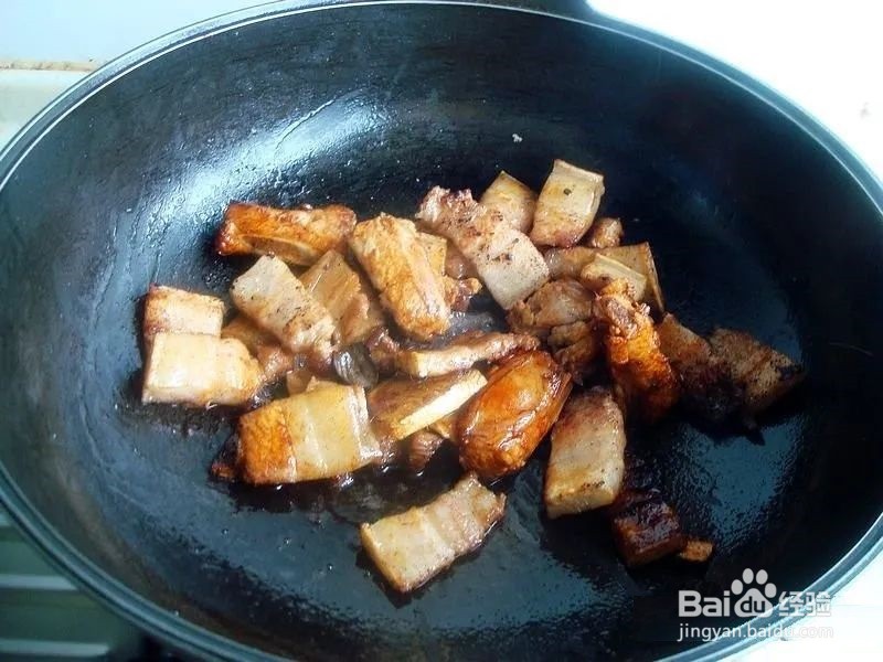 “五花肉炖豆腐”怎么做？