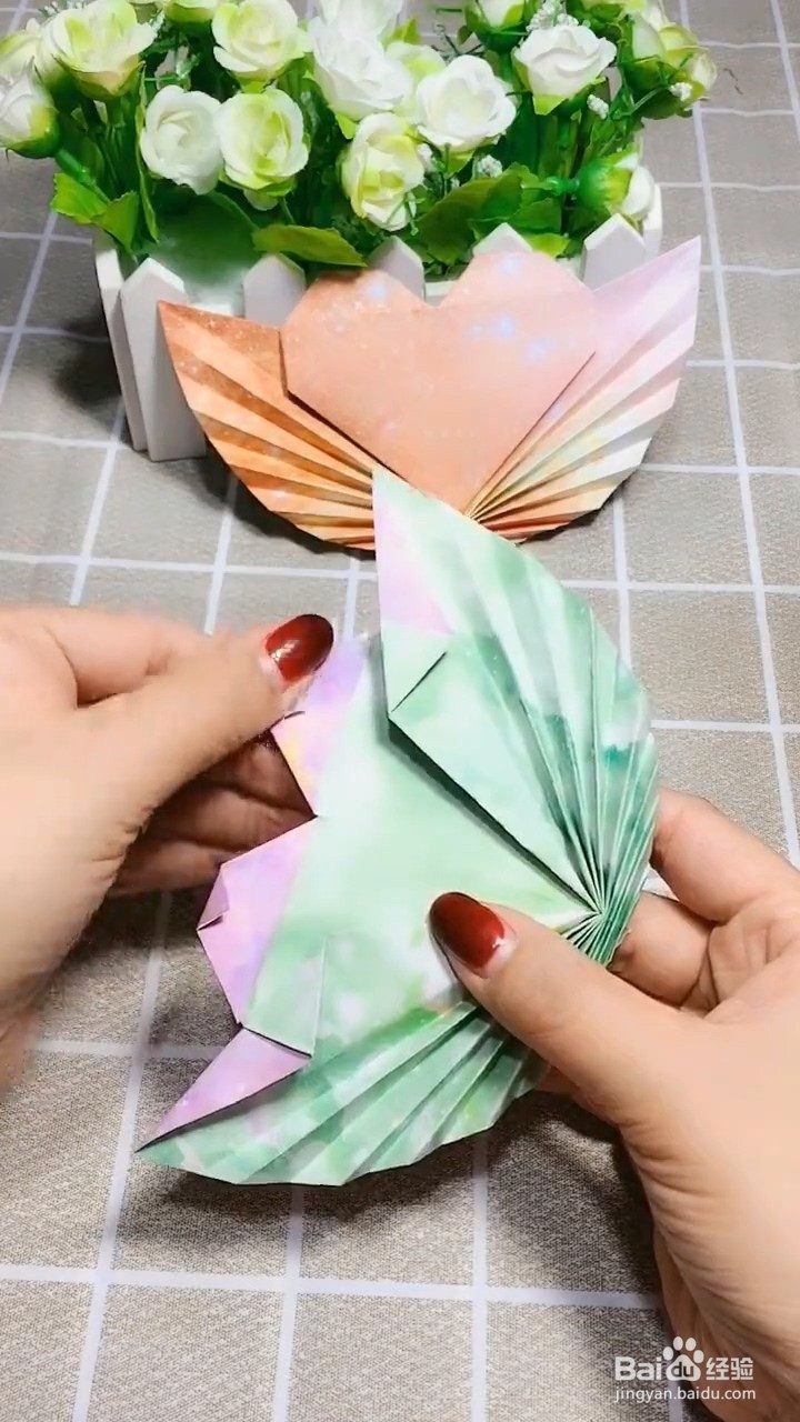 如何用折纸制作天使的翅膀