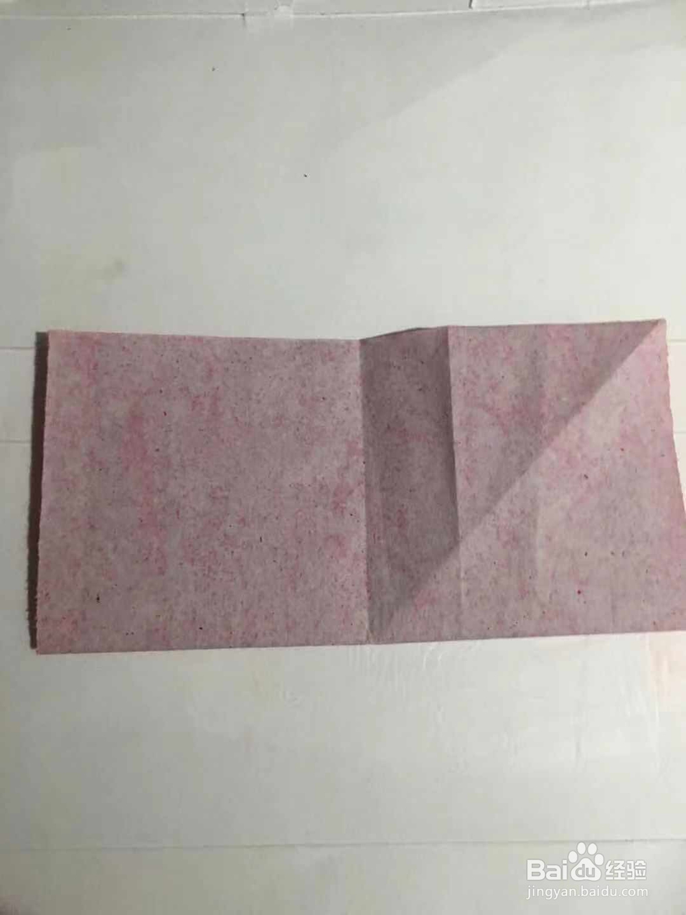 花环剪纸 怎样用彩纸裁剪一副扑克花环团花图案