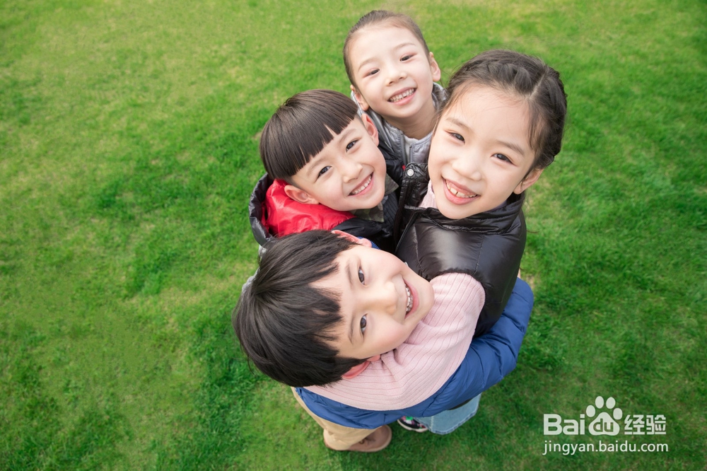 父母怎样夸奖小孩?