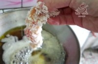 怎么做香酥鸡柳蛋清卷饼