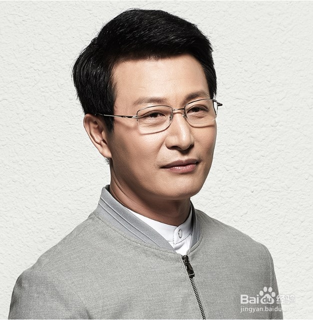 老花镜有度数吗?怎么配