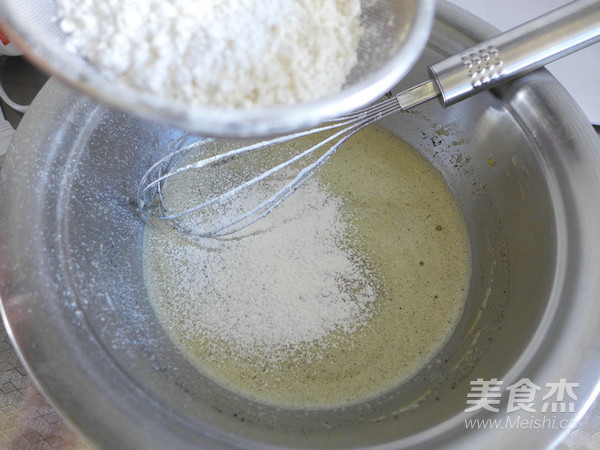 黑芝麻戚风蛋糕