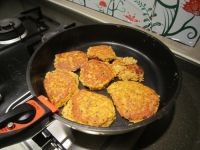 香喷喷鸡蛋炒米饼